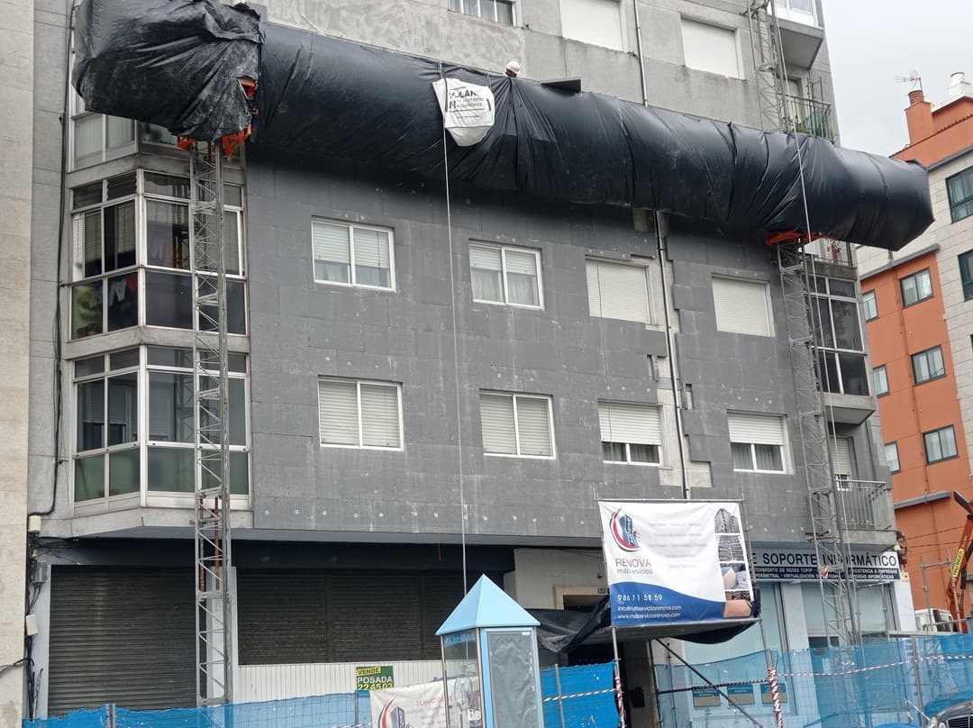 Fachadas SATE en Vigo