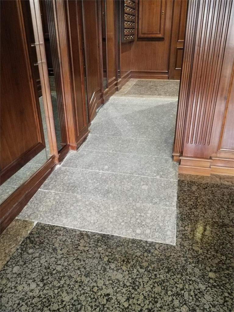 Rampas de acceso: diseño, materiales y requisitos